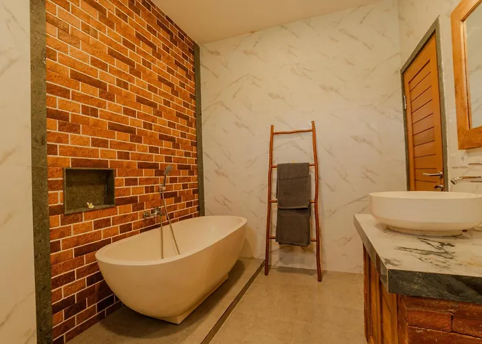 Dharma - Spacious 3br Private Pool For Families & Groups